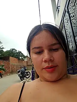 Snapshot of sweet_lucia chatting on 03/10/26, 02:00 sweet lucia online show from 03/10/26, 02:00