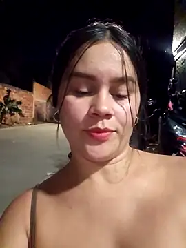 Snapshot of sweet_lucia chatting on 03/19/26, 02:15 sweet lucia online show from 03/19/26, 02:15