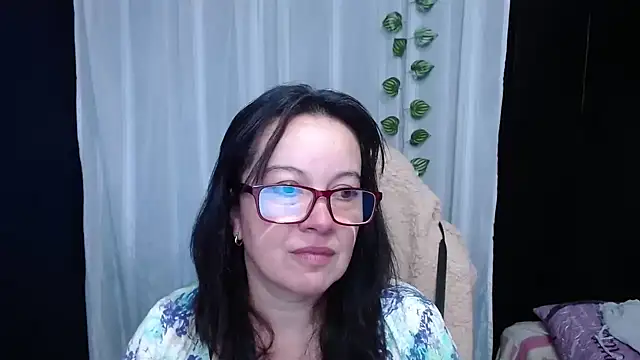 Snapshot of Sonialorens_ chatting on 01/09/25, 11:58 Sonialorens  online show from 01/09/25, 11:58