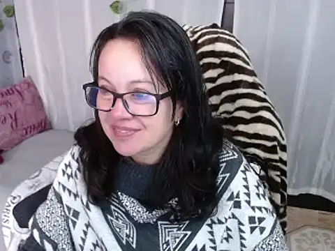 Snapshot of Sonialorens_ chatting on 02/13/25, 02:09 Sonialorens  online show from 02/13/25, 02:09