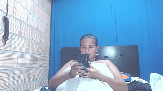 isabella dirty69 online show from 01/28/25, 05:54