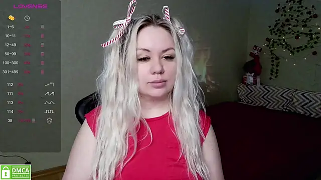 Snapshot of elven_dreams_ chatting on 12/25/24, 11:31 elven dreams online show from 12/25/24, 11:31