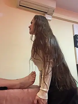 angelitasexy81 online show from 02/13/25, 10:34