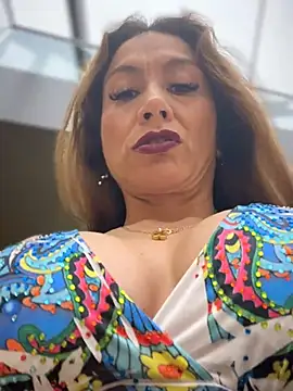 Snapshot of angelitasexy81 chatting on 04/17/26, 04:32 angelitasexy81 online show from 04/17/26, 04:32