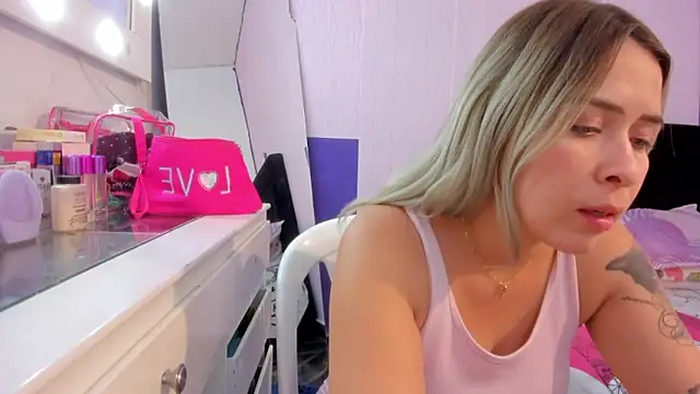 Byanca Winklar online show from 02/15/25, 08:33