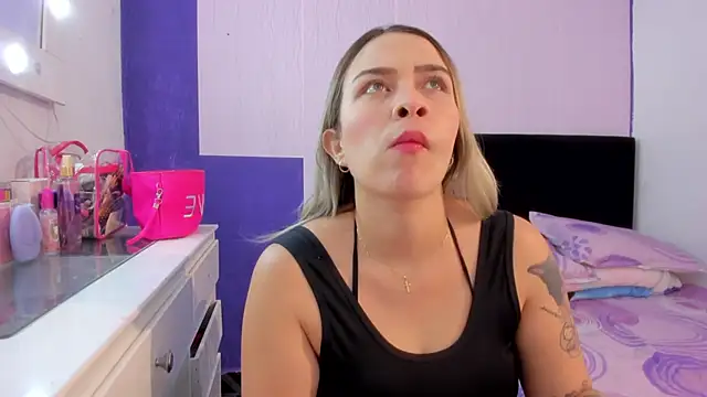 Byanca Winklar online show from 03/03/25, 05:29