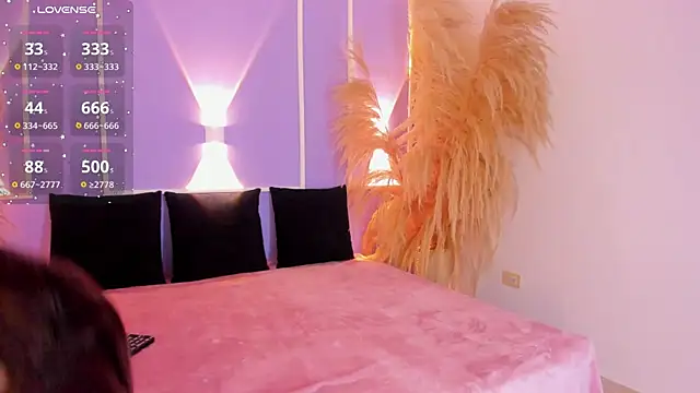 Snapshot of rikaking_ chatting on 04/10/26, 08:35 rikaking online show from 04/10/26, 08:35