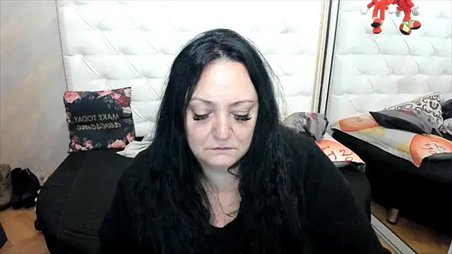 lady lauren online show from 12/08/24, 05:50