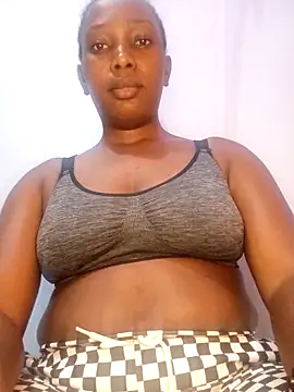 queennisha2 online show from 02/16/26, 02:02