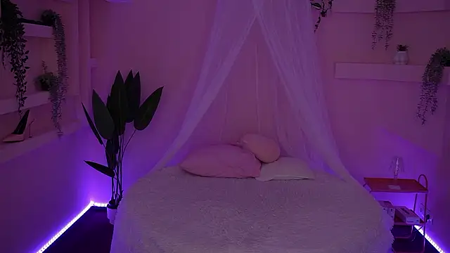 Sexy Ira online show from 12/08/24, 07:37