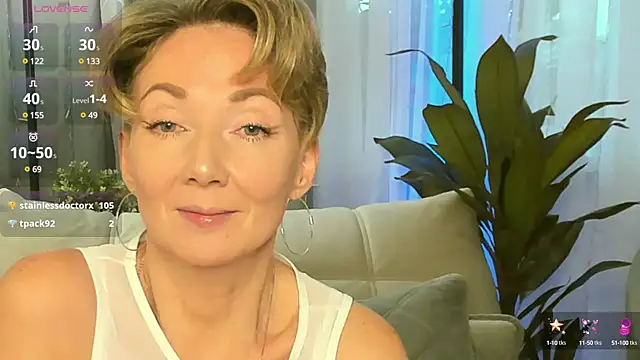 AkexandraFix online show from 02/10/25, 12:50