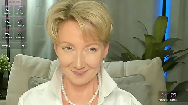 Snapshot of AkexandraFix chatting on 05/01/26, 01:59 AkexandraFix online show from 05/01/26, 01:59