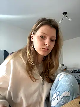 MaryHiggins online show from 09/17/25, 12:40