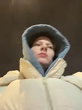 MaryHiggins online show from 10/31/25, 03:46