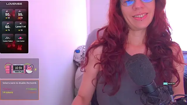 Snapshot of thecherry_Paulette chatting on 08/05/26, 04:10 thecherry Paulette online show from 08/05/26, 04:10