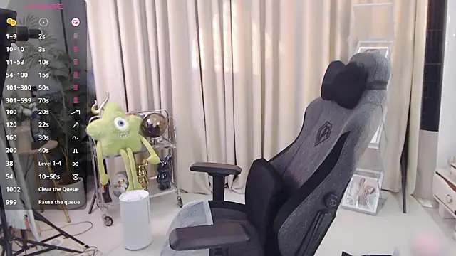 Judy0523 online show from 02/16/25, 09:26