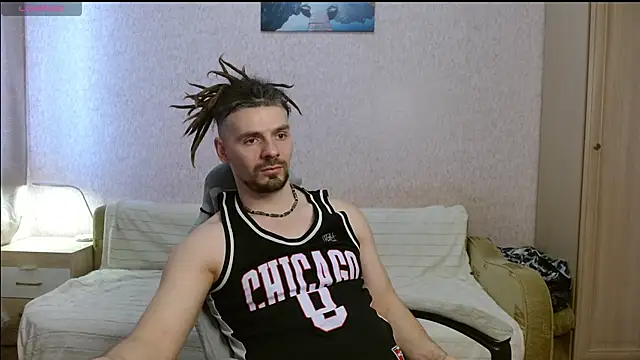 Snapshot of Aestheticguy101 chatting on 03/19/26, 10:52 Aestheticguy101 online show from 03/19/26, 10:52