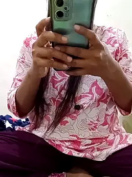 Snapshot of Ipsita-bold chatting on 03/27/26, 04:40 Ipsita-bold online show from 03/27/26, 04:40