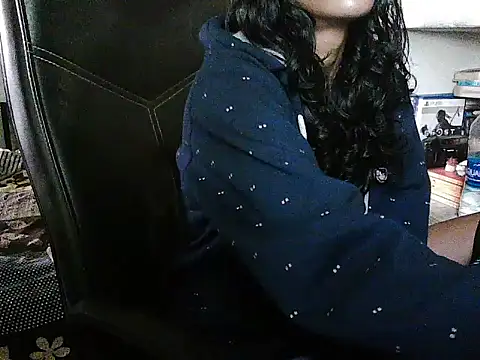 exude diya online show from 10/24/25, 03:14