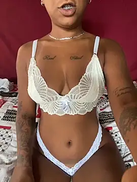 Snapshot of Angel_black69 chatting on 10/12/25, 12:04 Angel black69 online show from 10/12/25, 12:04