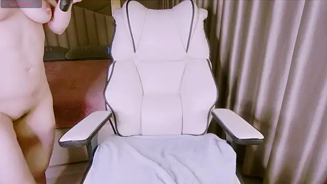 Girl  Funny online show from 02/21/25, 08:16