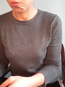 Snapshot of megan2021 chatting on 03/12/25, 01:08 megan2021 online show from 03/12/25, 01:08