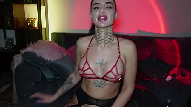 LexiCoco online show from 01/16/25, 06:59