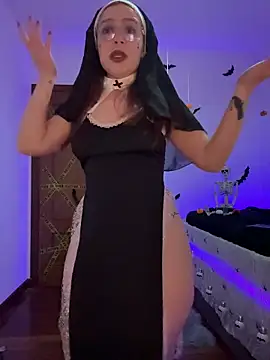 Snapshot of redheaddoll22 chatting on 11/01/25, 08:27 redheaddoll22 online show from 11/01/25, 08:27