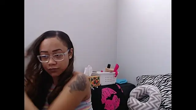 RylHoneyy online show from 03/12/26, 08:37