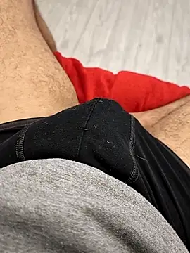 Snapshot of QuietBoy chatting on 04/01/26, 10:27 QuietBoy online show from 04/01/26, 10:27