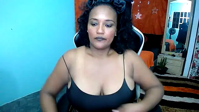 marysol83 online show from 11/01/25, 04:25