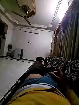 Snapshot of vansh1802 chatting on 01/05/25, 06:13 vansh1802 online show from 01/05/25, 06:13