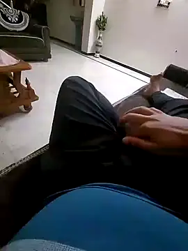 Snapshot of vansh1802 chatting on 01/09/25, 06:15 vansh1802 online show from 01/09/25, 06:15