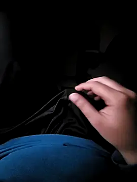 Snapshot of vansh1802 chatting on 01/23/25, 04:19 vansh1802 online show from 01/23/25, 04:19