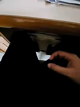 Snapshot of vansh1802 chatting on 01/24/25, 06:46 vansh1802 online show from 01/24/25, 06:46