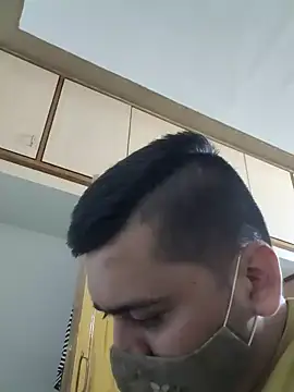 Snapshot of vansh1802 chatting on 02/26/25, 05:50 vansh1802 online show from 02/26/25, 05:50