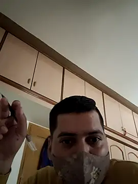 Snapshot of vansh1802 chatting on 03/01/25, 06:35 vansh1802 online show from 03/01/25, 06:35