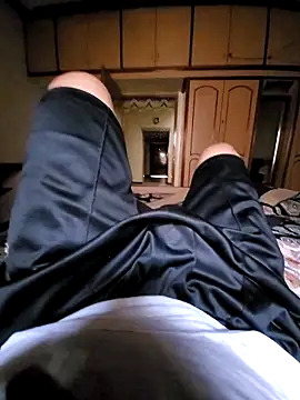 Snapshot of vansh1802 chatting on 10/18/25, 02:14 vansh1802 online show from 10/18/25, 02:14