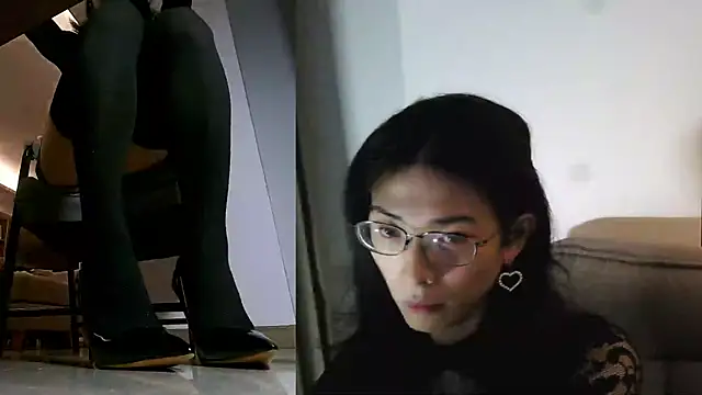 Snapshot of CrytinaSissyCrossdress chatting on 03/05/25, 03:51 CrytinaSissyCrossdress online show from 03/05/25, 03:51