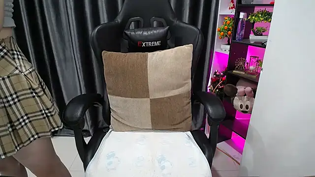 Yuki-yio online show from 09/20/25, 01:28