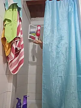 Snapshot of CRHYSTEL chatting on 01/21/25, 01:54 CRHYSTEL online show from 01/21/25, 01:54