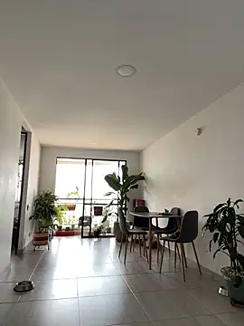 Snapshot of Emma_Wish chatting on 12/19/24, 07:51 Emma Wish online show from 12/19/24, 07:51