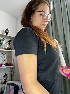 Snapshot of Emma_Wish chatting on 01/24/25, 03:34 Emma Wish online show from 01/24/25, 03:34