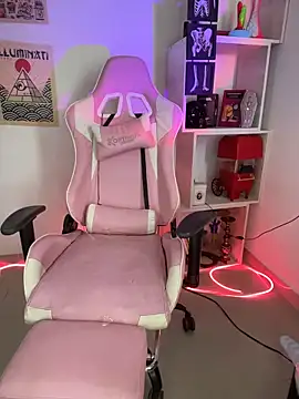 Emma Wish online show from 01/18/26, 05:17