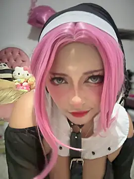 Snapshot of seraphine23 chatting on 01/12/25, 05:03 seraphine23 online show from 01/12/25, 05:03