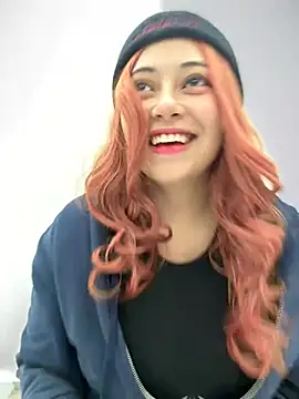 Snapshot of seraphine23 chatting on 01/24/25, 05:21 seraphine23 online show from 01/24/25, 05:21