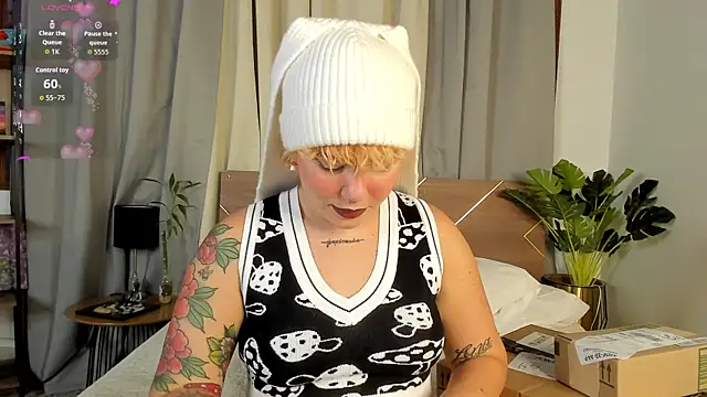 Amy art online show from 01/09/26, 09:16