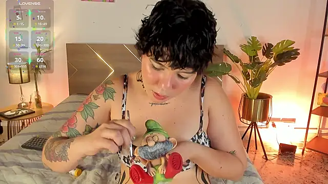 Amy art online show from 04/30/26, 01:06