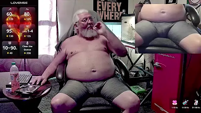 Snapshot of countrydomdaddy chatting on 04/29/26, 10:05 countrydomdaddy online show from 04/29/26, 10:05