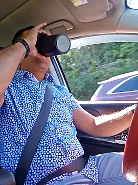 Snapshot of Yedriserna chatting on 10/10/25, 03:11 Yedriserna online show from 10/10/25, 03:11